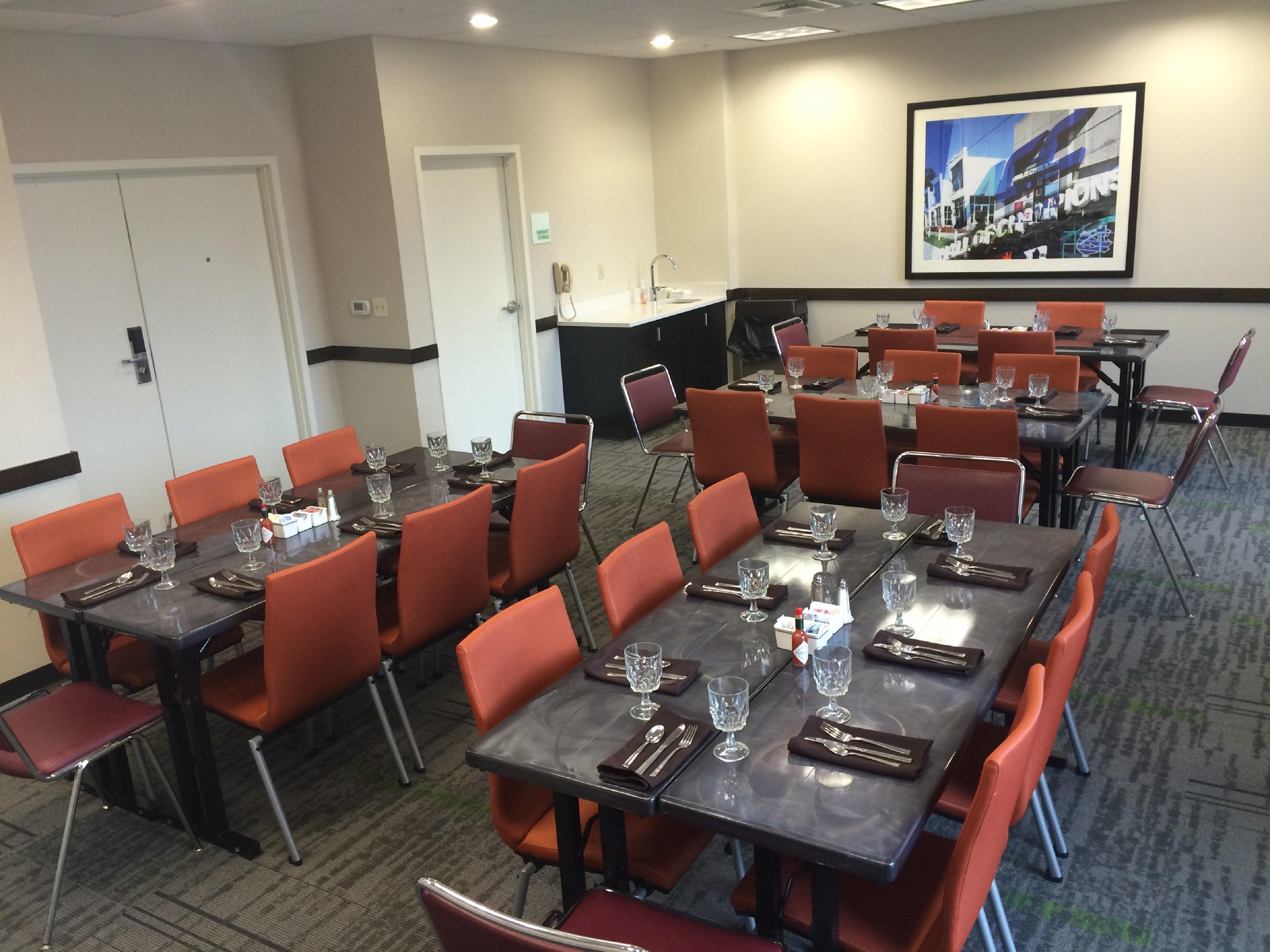 Holiday Inn Greensboro Coliseum By Ihg Exterior foto