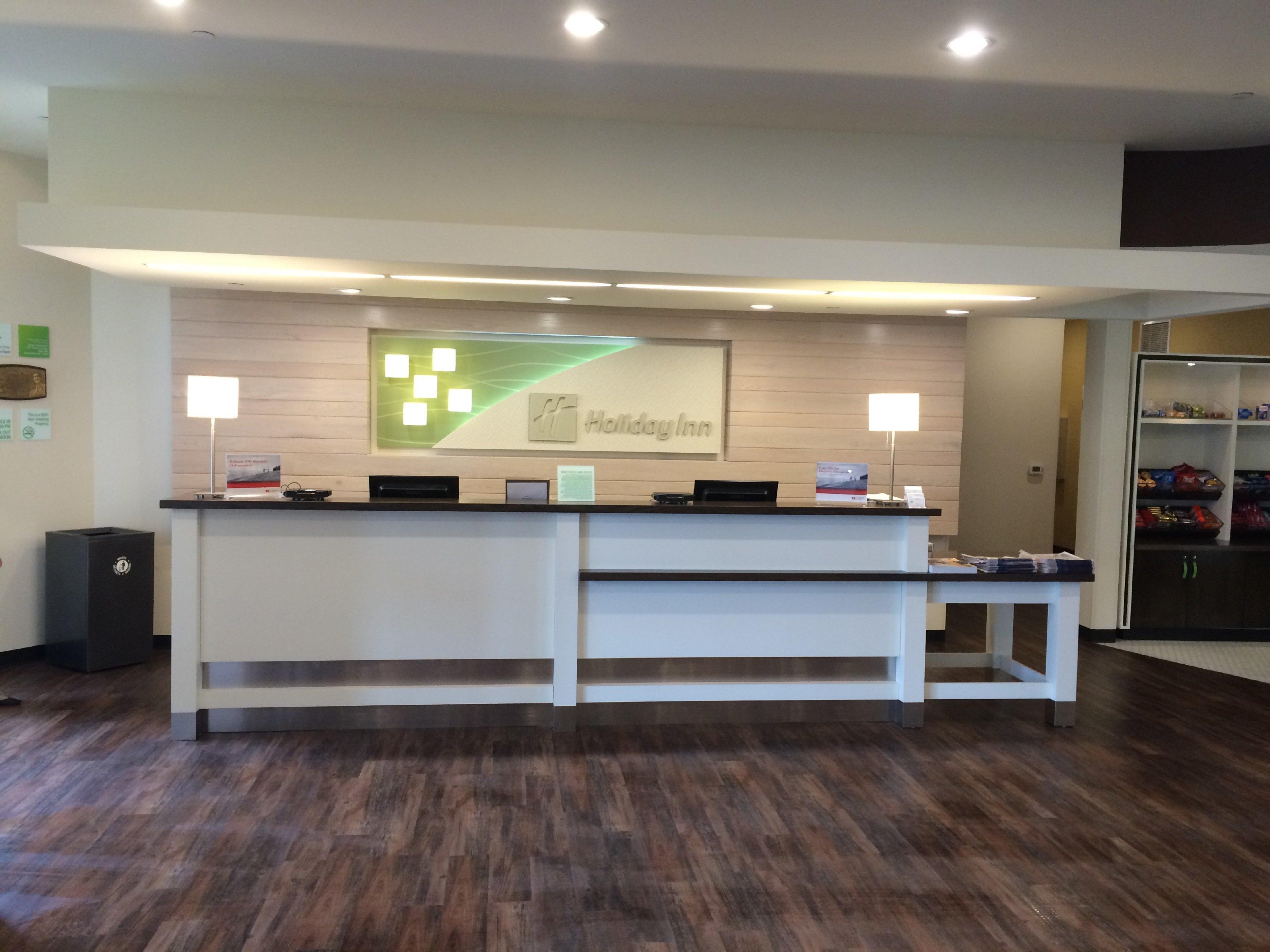 Holiday Inn Greensboro Coliseum By Ihg Exterior foto