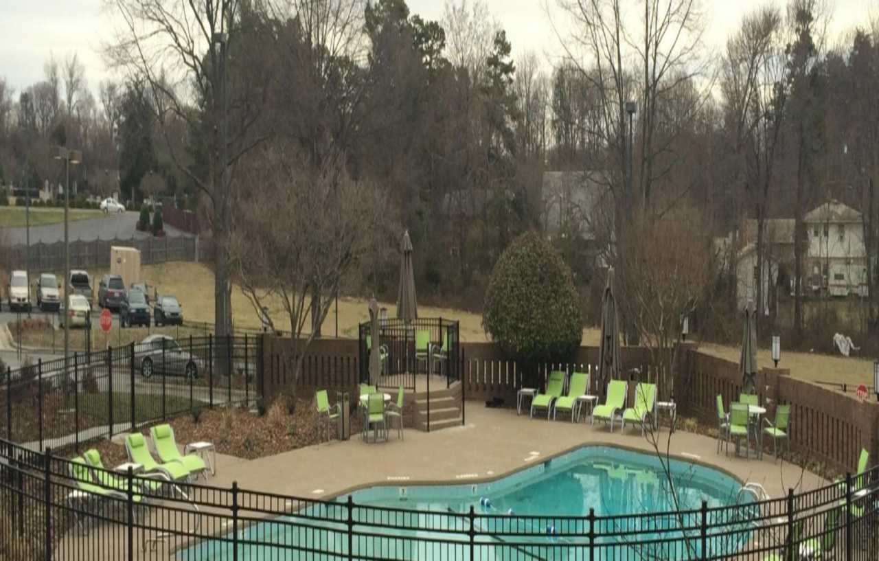 Holiday Inn Greensboro Coliseum By Ihg Exterior foto